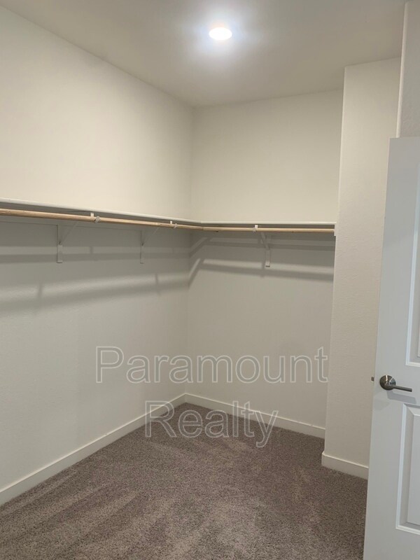 Building Photo - 886 Shearwater Rd