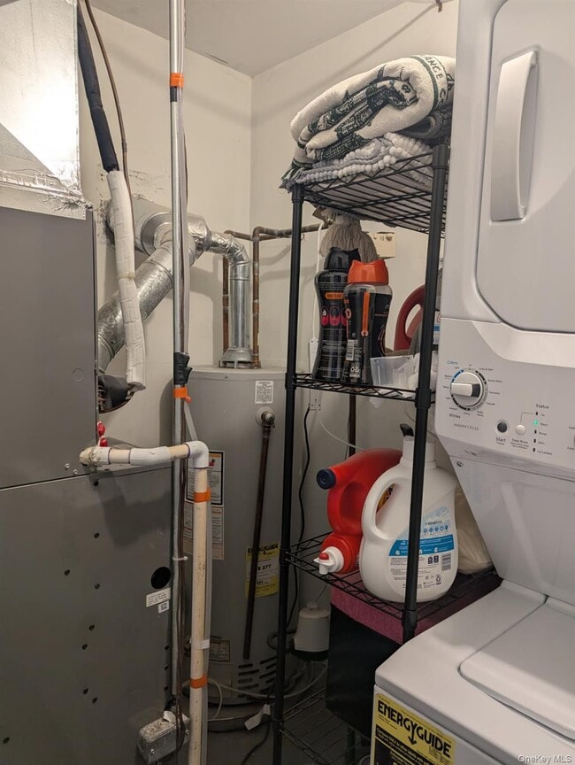 Building Photo - 17 The Knolls