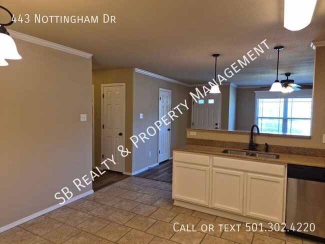 Building Photo - 443 Nottingham Dr