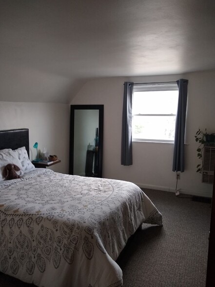 Building Photo - 135 West End Ave