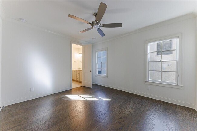 Building Photo - 261 Chastain Park Dr NE