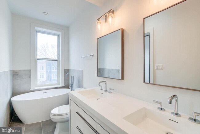 Building Photo - 2228 13th St NW