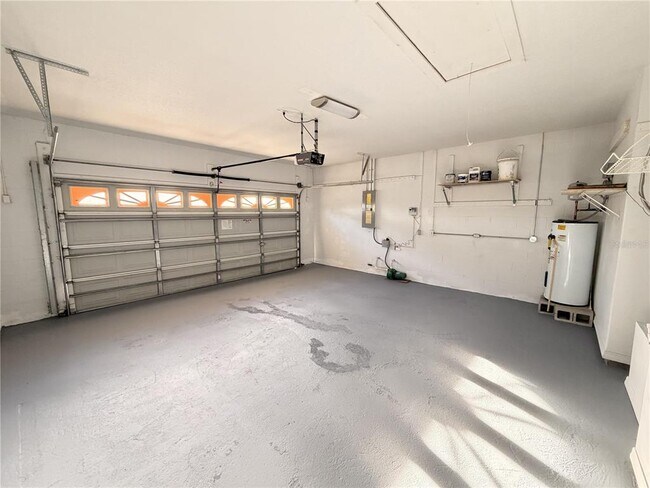 Building Photo - 10 Westfield Ln