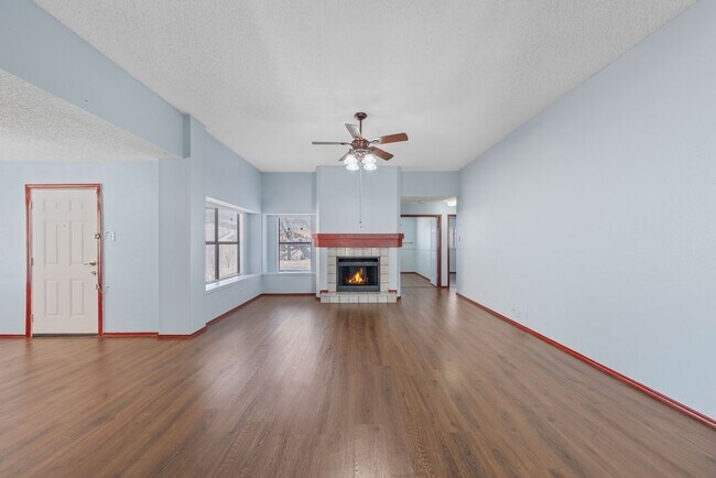 Building Photo - 7919 Wayside Trail