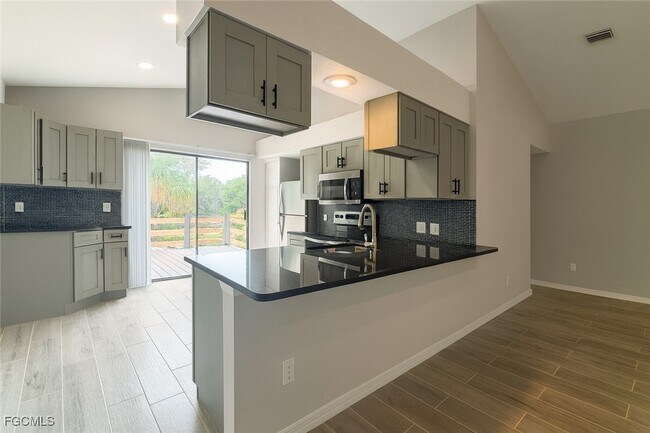 Building Photo - 12743 Brewster Dr