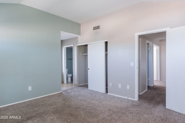 Building Photo - 9439 N 59th Ave