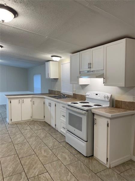 Building Photo - 8638 Gibson Oaks Dr