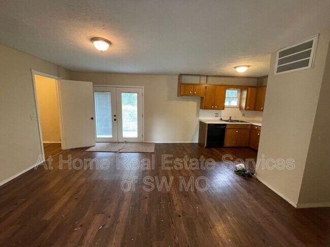 Building Photo - 2639 W Truman St