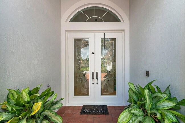 Building Photo - 236 Carina Dr