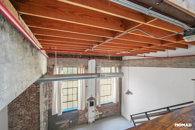 Building Photo - Spacious 1BR Loft in Atlanta near Ponce Ci...