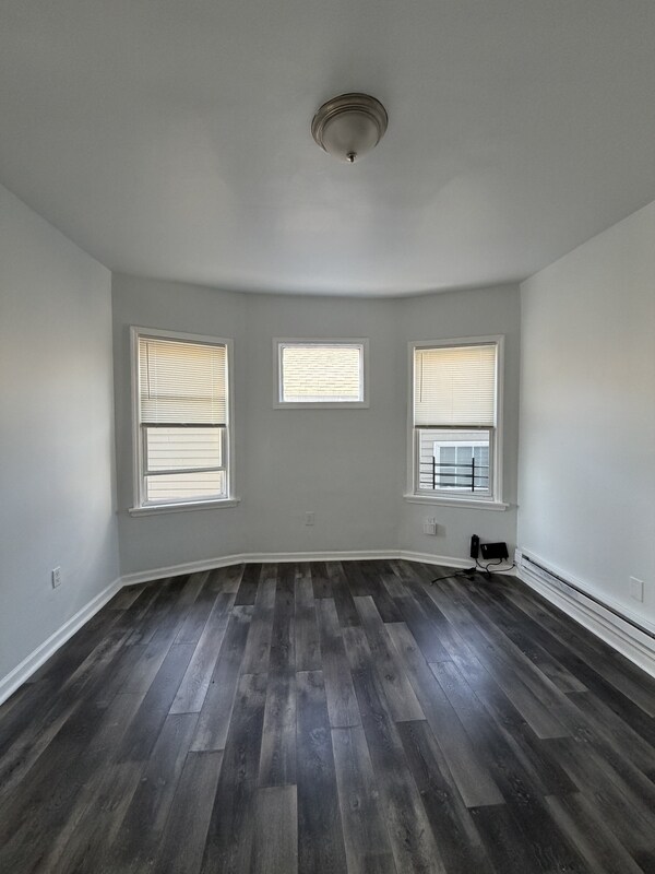Building Photo - 59 N 15th St