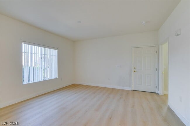 Building Photo - 9303 Gilcrease Ave