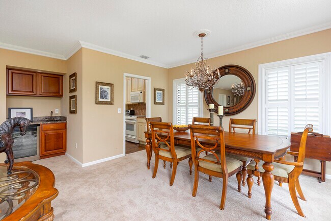 Building Photo - 11355 Pond View Dr