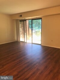 Building Photo - 10724 West Dr