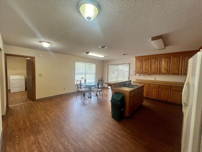 Building Photo - 2607 County Rd 7714