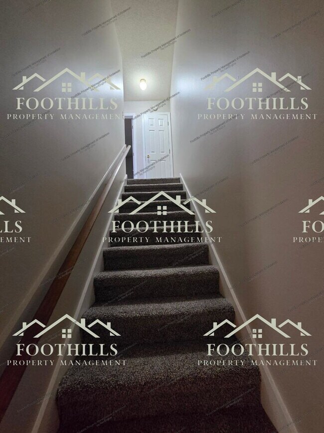 Building Photo - 119 Woodland Dr