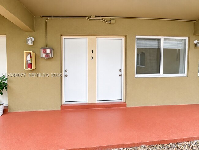 Building Photo - 6310 SW 79th St