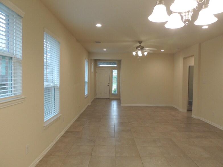 Building Photo - 13017 Dancing Reed Dr