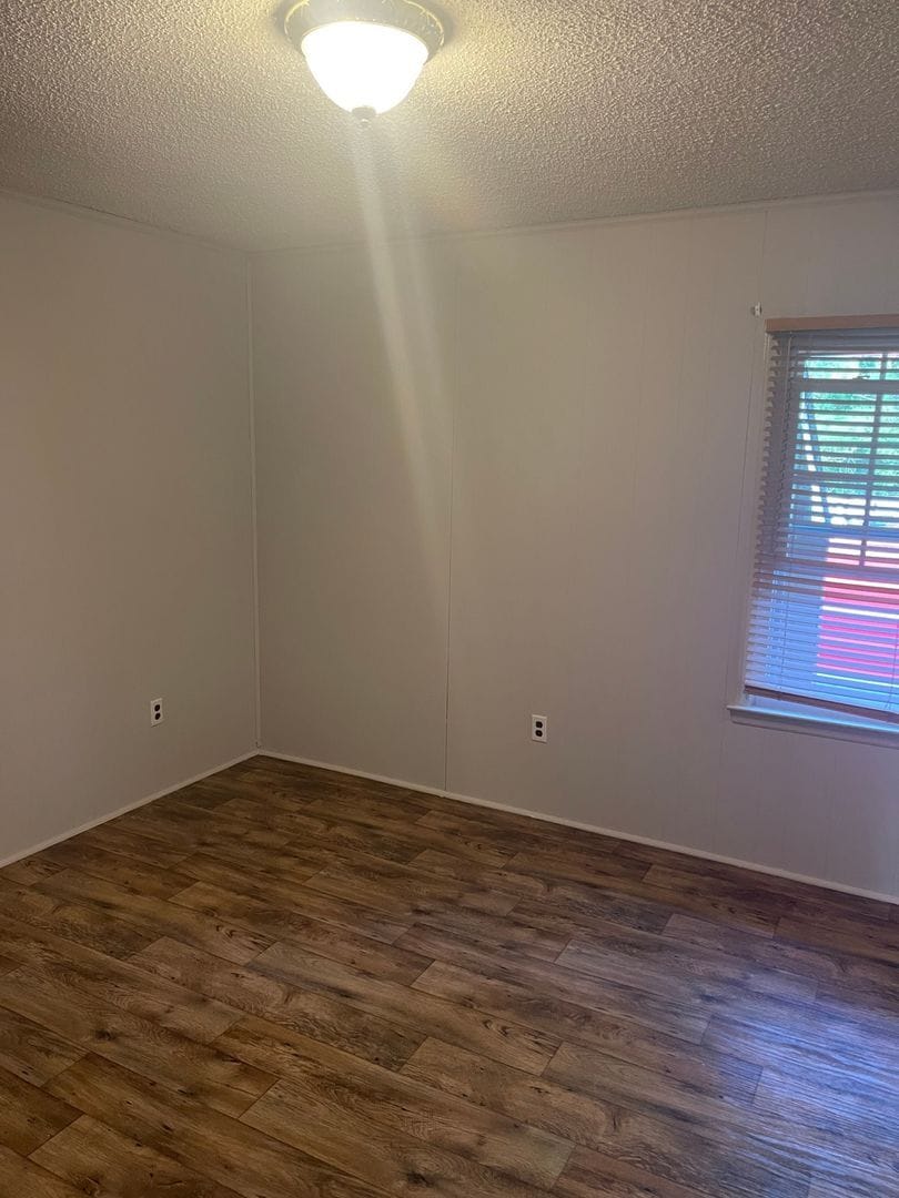 Building Photo - 117 Louispal Cir