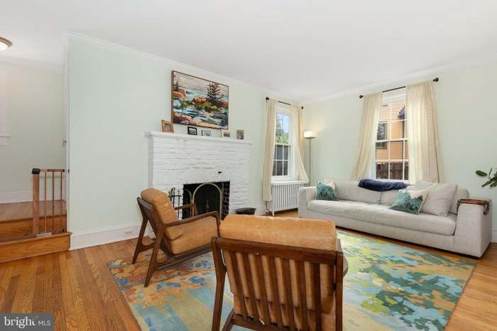 Building Photo - 8601 Mayfair Pl