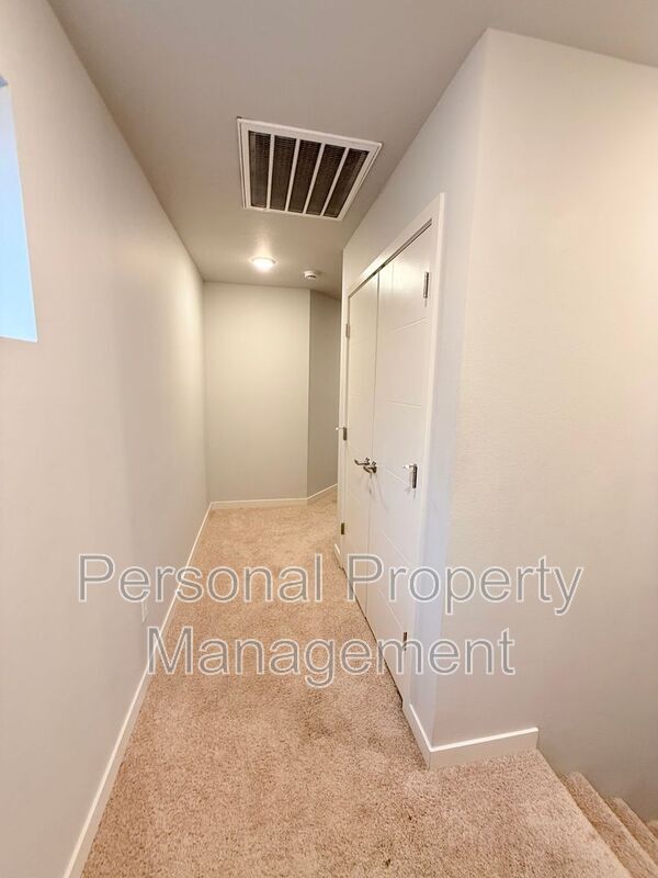 Building Photo - 3512 NE 61st Way