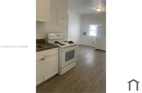 Building Photo - 11780 SW 213th St