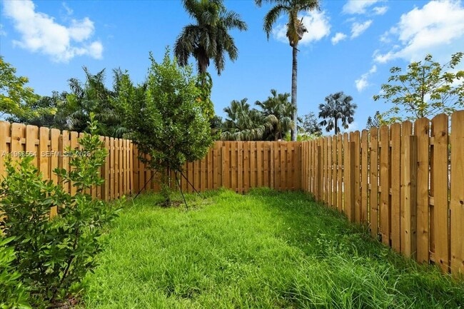 Building Photo - 35779 SW 178th Ct