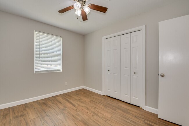 Building Photo - 247 Merion Ct