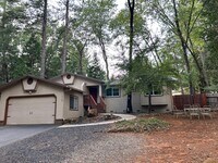 Building Photo - 14749 Vassar Ct