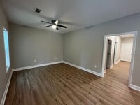 Building Photo - Jacksonville Rental