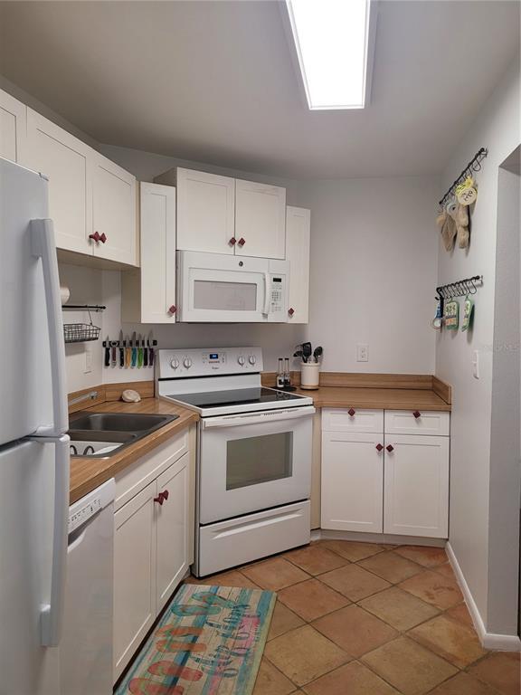 Building Photo - 1515 Pinellas Bayway S