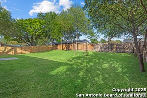 Building Photo - 922 Saddlebrook Dr