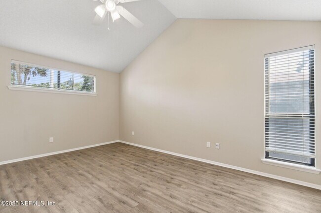Building Photo - 455 Selva Lakes Cir