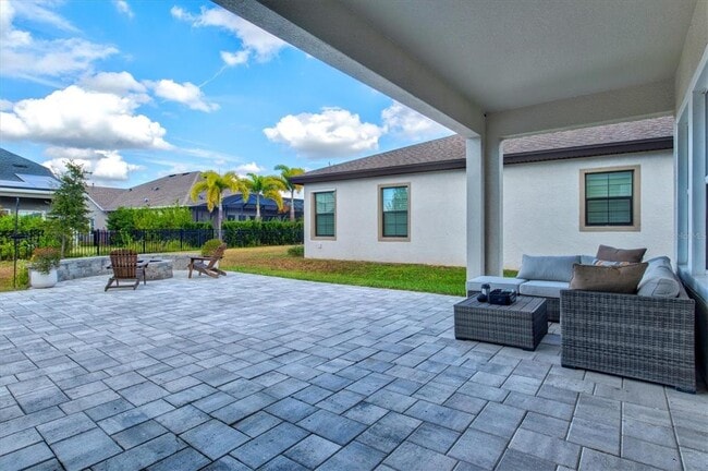 Building Photo - 5709 Silver Sun Dr