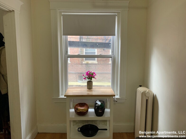 Building Photo - 88 Washington St