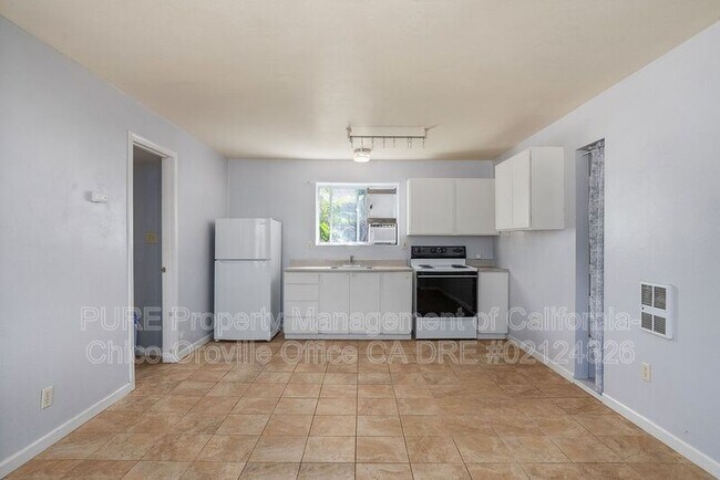 Building Photo - 7701 Molinos Ave