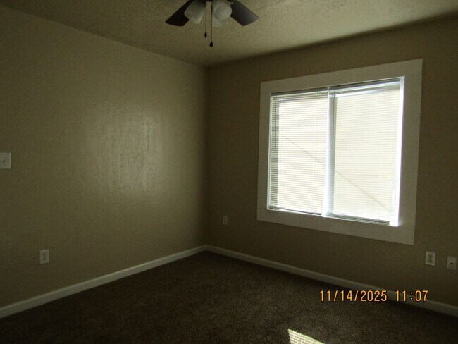 Building Photo - Fields and Dunning Home! Small Pet Negotiable with owner approval!