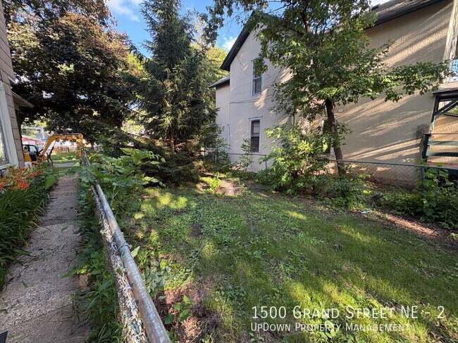 Building Photo - 1500 Grand St NE