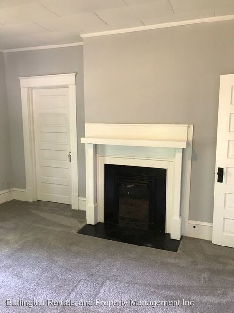 Building Photo - 515 E Davis St