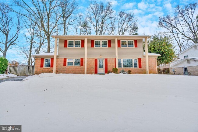 Building Photo - 6715 Grey Fox Dr