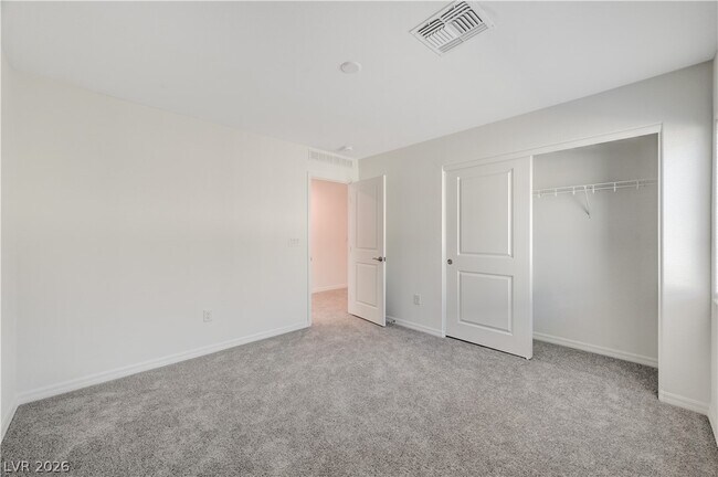 Building Photo - 677 Soaring Wings Ave