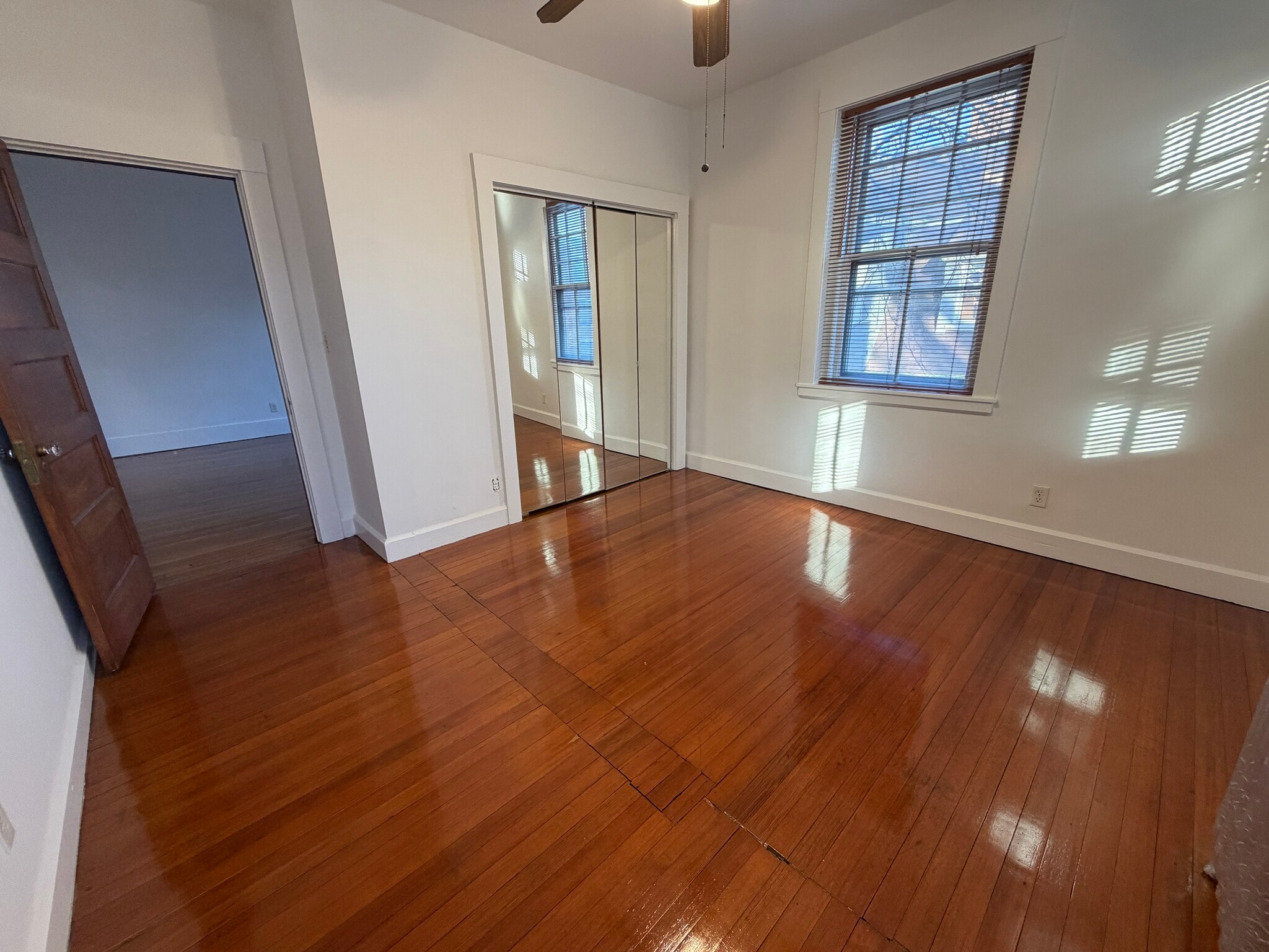 Building Photo - 9 Braemore Rd