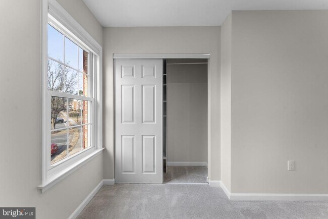 Building Photo - 3484 Legere Ct