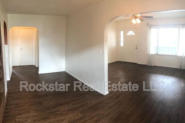 Building Photo - 2017 N Hamilton St