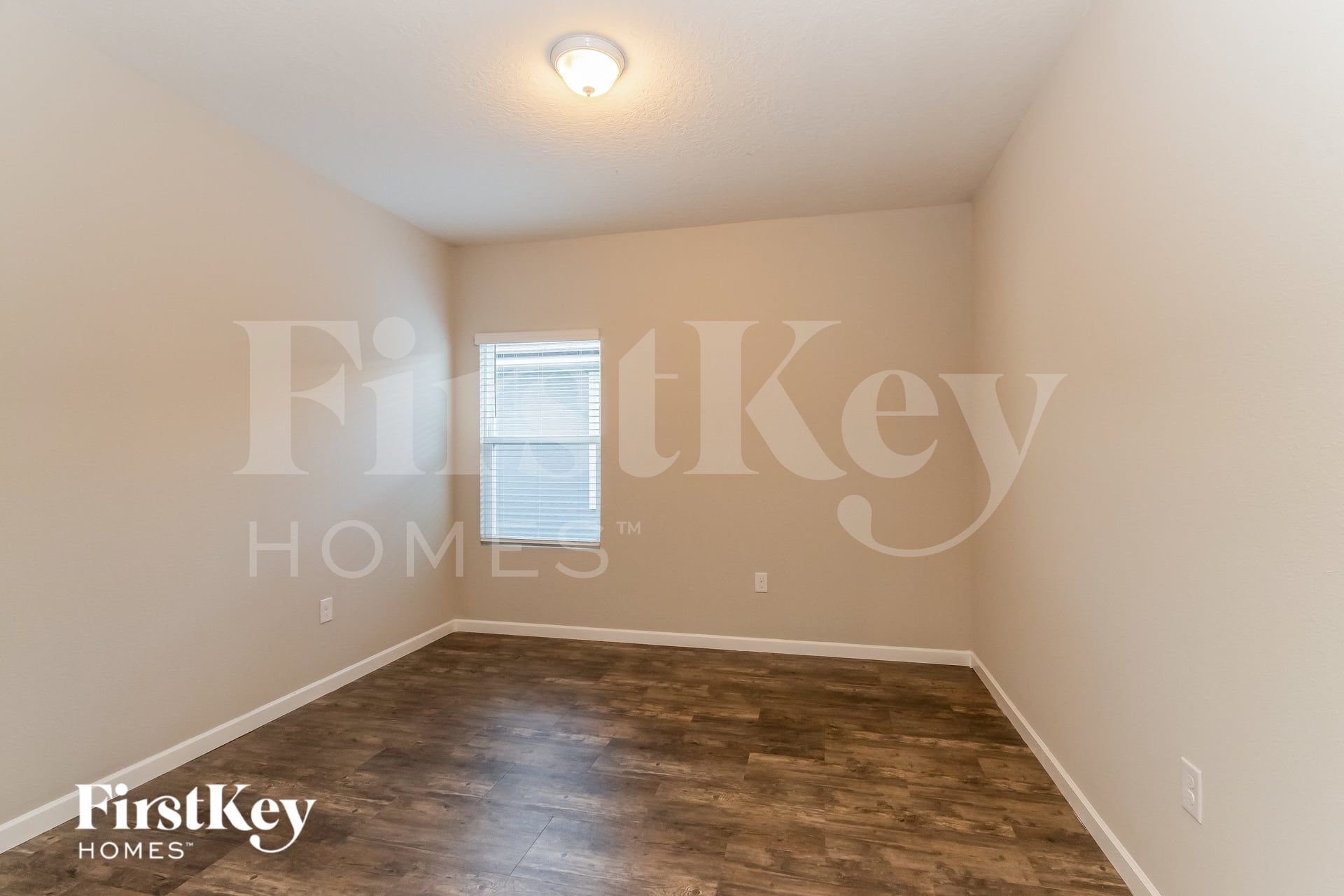 Building Photo - 8369 Cape Fox Dr