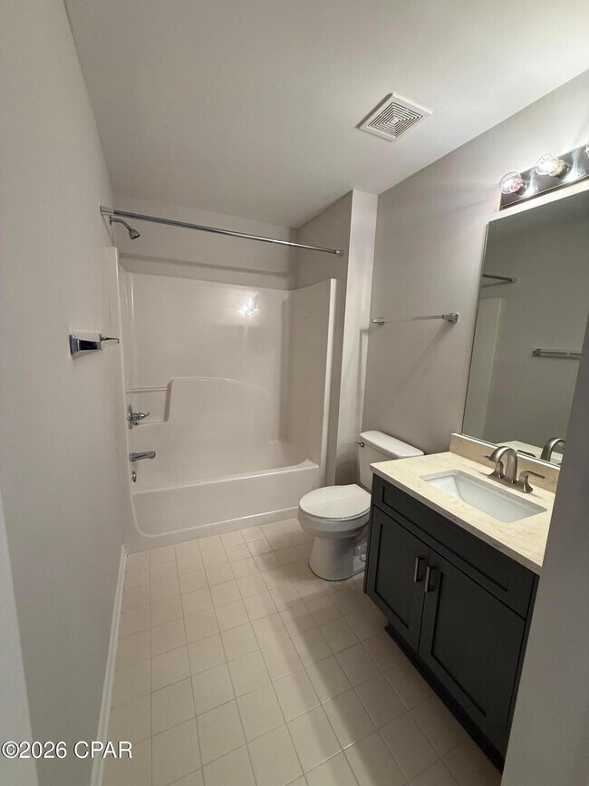 Building Photo - 187 Park Pl