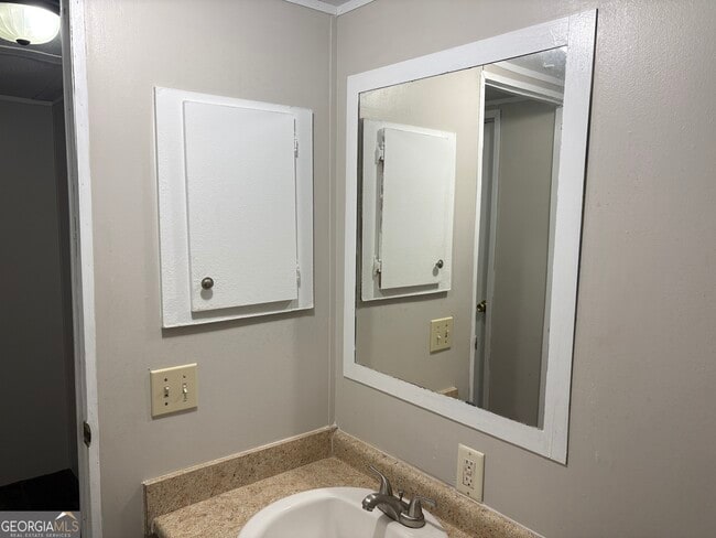 Building Photo - 877 Gadwall Court