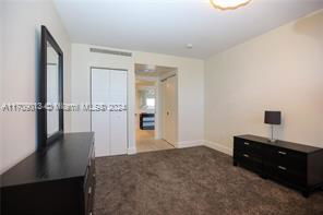 Building Photo - 300 Bayview Dr