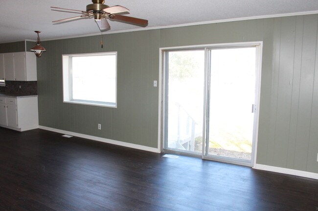 Building Photo - 802 Parrish St