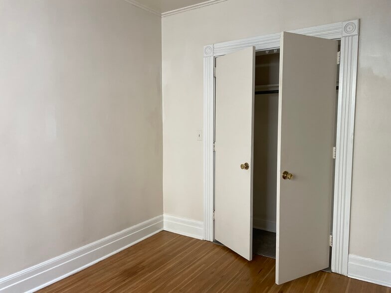 Master Bedroom - 70 Rutgers St